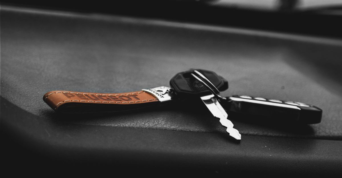 Chevrolet car key fob — מנעולן בחיפה