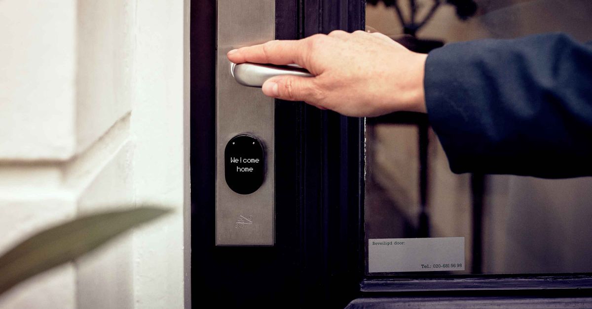 home security lock door — מנעולן בחיפה