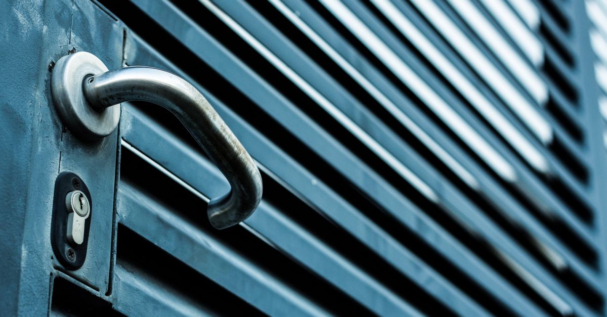 home security lock door — מנעולן בחיפה